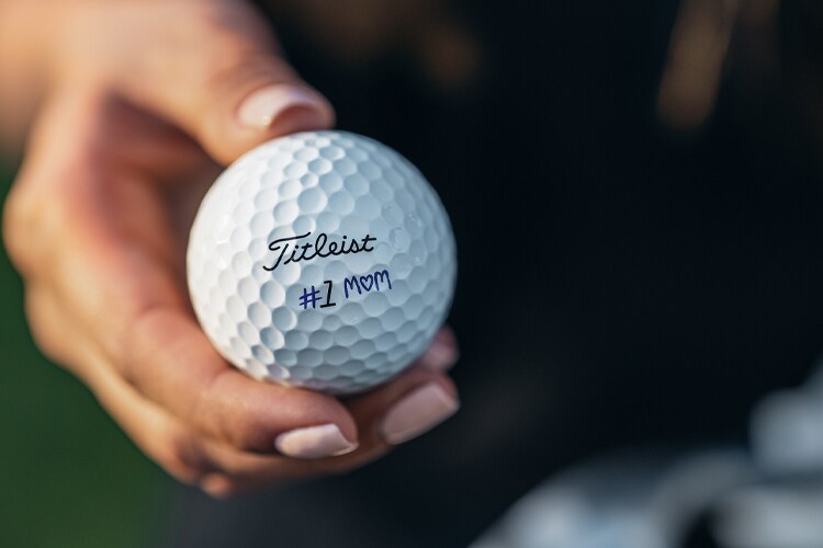 2023 Pro V1 Mother's Day Special Edition